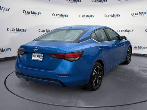 Used 2024 Nissan Sentra SV FWD image 5