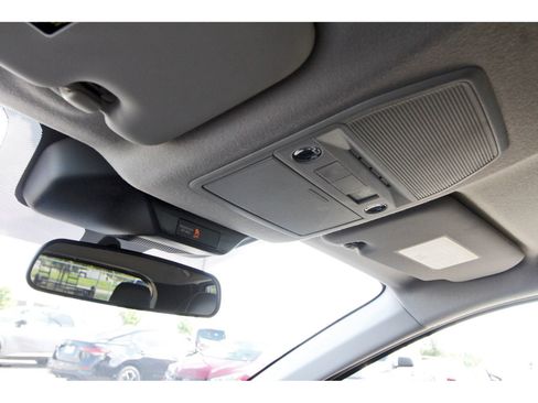 Certified 2025 Nissan Kicks SR FWD image 21