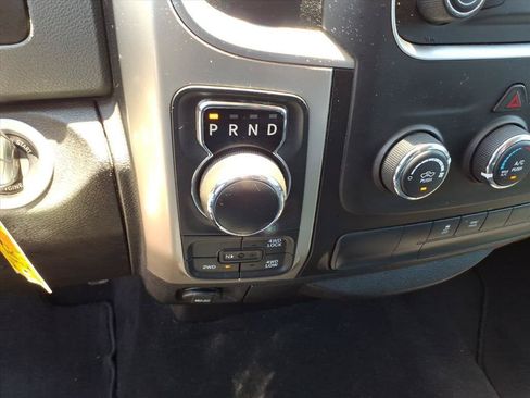 Used 2019 RAM 1500 Classic SLT AWD/4WD image 22