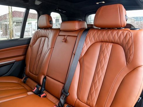 New 2026 BMW X7 M60i image 24