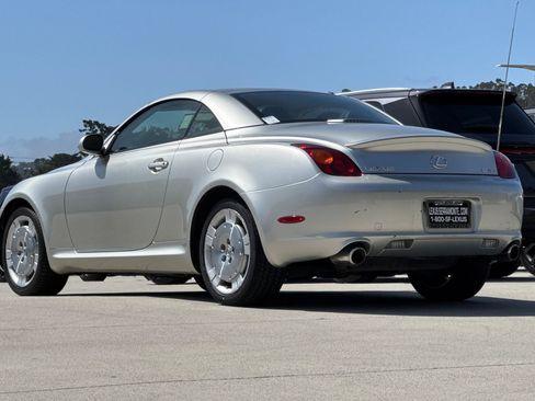 Used 2003 Lexus SC 430 Convertible RWD image 3