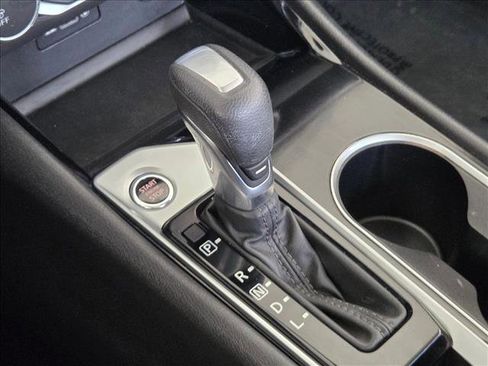 Used 2024 Nissan Altima 2.5 SV image 12