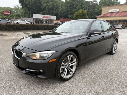 Used 2014 BMW 328i xDrive Sedan AWD/4WD image 3