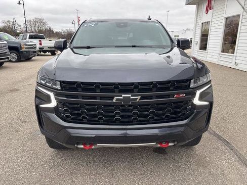Certified 2023 Chevrolet Suburban Z71 w/ Luxury Package AWD/4WD image 2