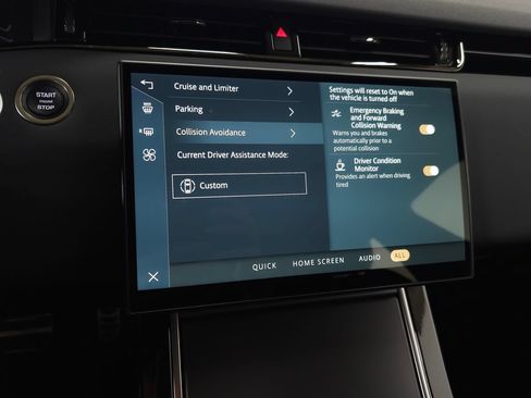 Certified 2024 Land Rover Range Rover Evoque Dynamic SE AWD/4WD image 27