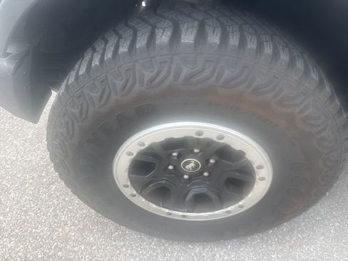 Used 2022 Ford Bronco 4-Door w/ Sasquatch Package image 11