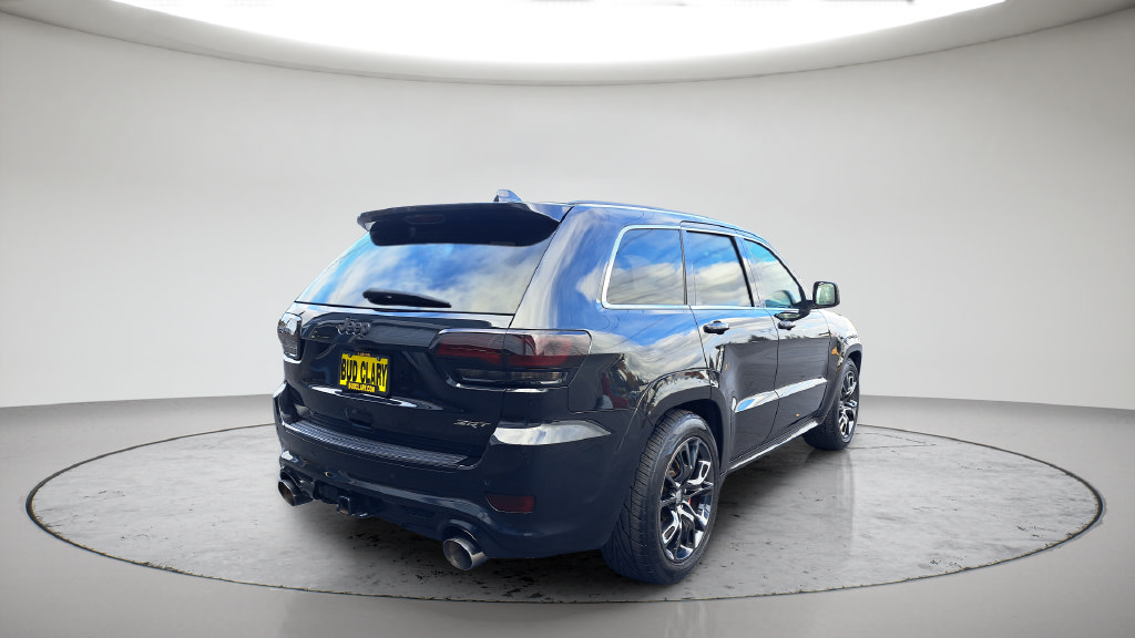 Used 2014 Jeep Grand Cherokee SRT8 w/ Luxury Group II AWD/4WD image 17