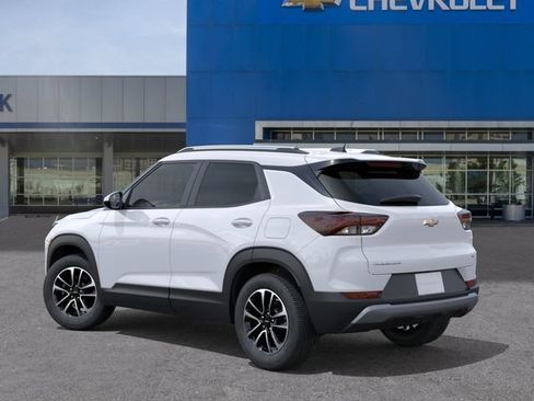 New 2026 Chevrolet TrailBlazer LT FWD image 3