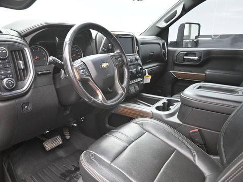 Used 2021 Chevrolet Silverado 2500 High Country w/ Z71 Off-Road Package AWD/4WD image 19