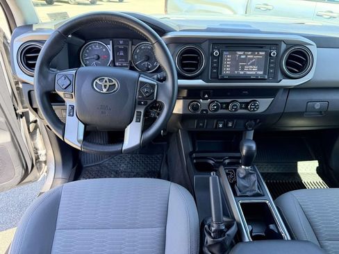 Certified 2019 Toyota Tacoma SR5 AWD/4WD image 2