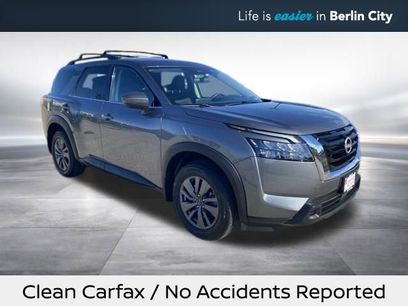 Certified 2023 Nissan Pathfinder SV