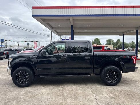 Used 2017 Ford F150 XLT w/ Equipment Group 301A Mid AWD/4WD image 4