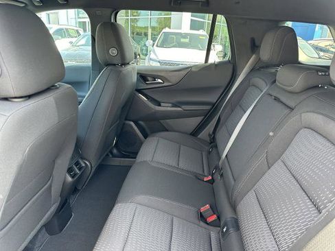 Certified 2025 Chevrolet Equinox LT w/ Safety and Technology Package image 10