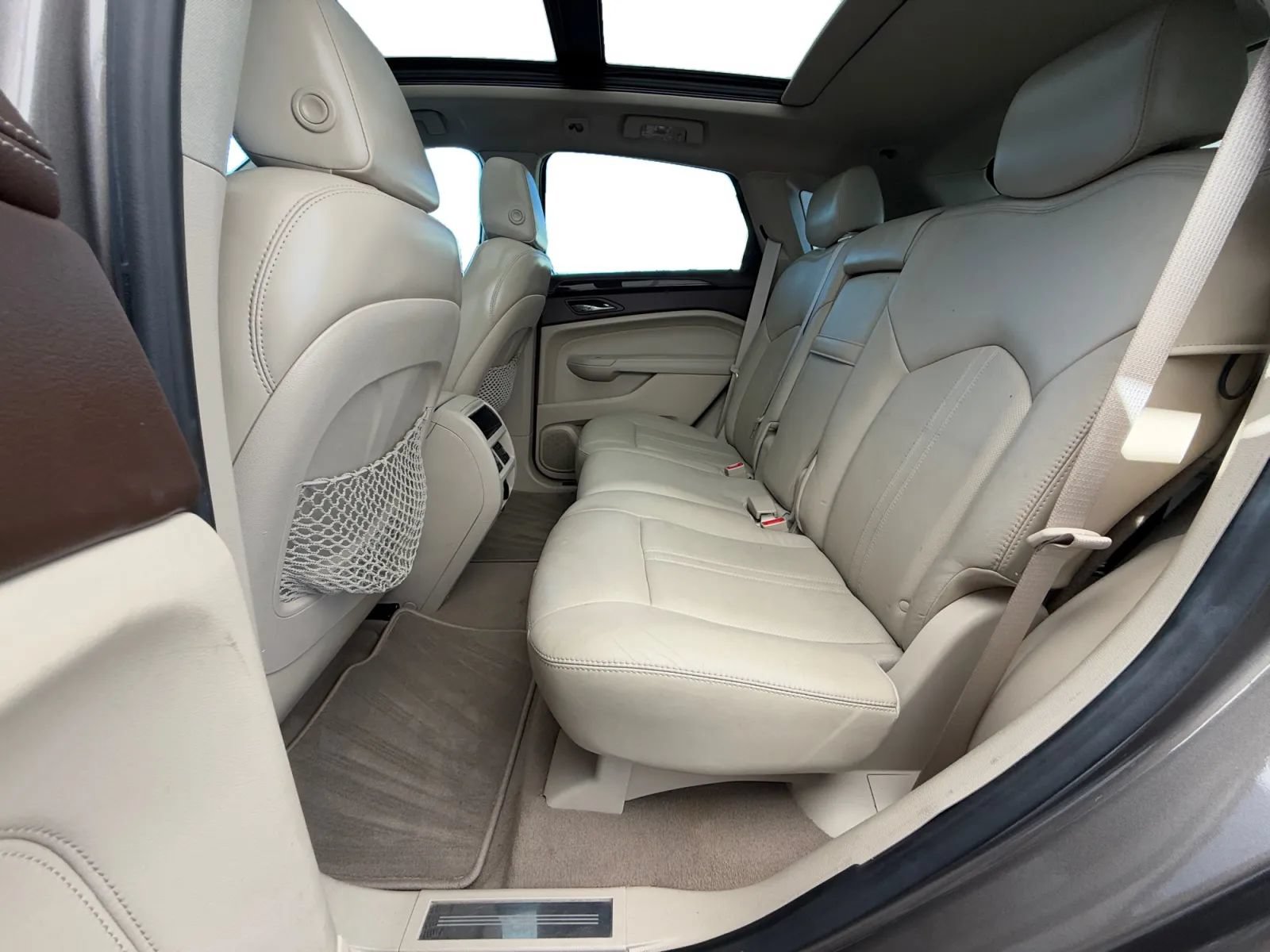 Used 2011 Cadillac SRX Luxury FWD image 16