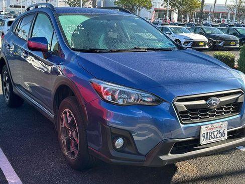 Used 2018 Subaru Crosstrek 2.0i Premium image 2
