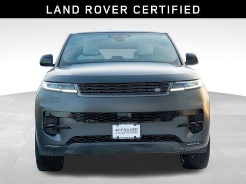 Used 2024 Land Rover Range Rover Sport SE image 2