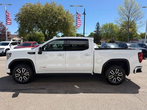 Certified 2025 GMC Sierra 1500 AT4 w/ AT4 Premium Package AWD/4WD image 8