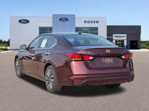Used 2025 Nissan Altima 2.5 SV FWD image 5