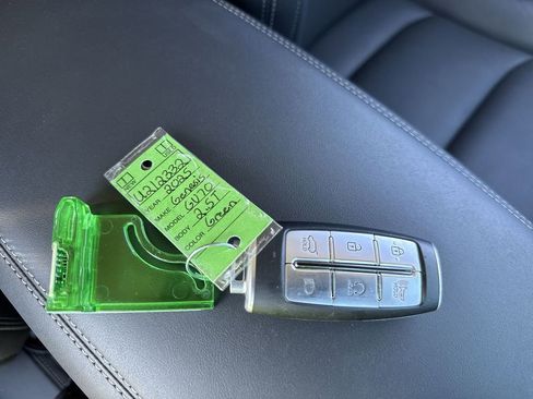 Used 2025 Genesis GV70 2.5T image 30