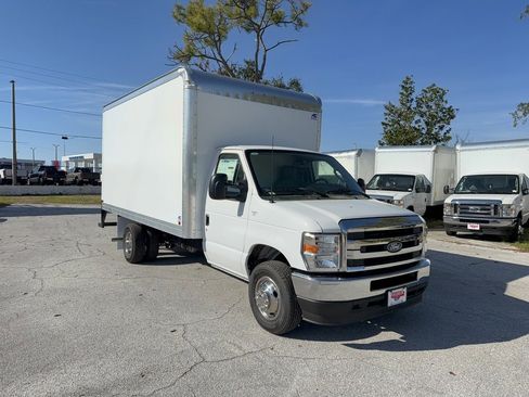 New 2026 Ford E-350 and Econoline 350 Super Duty w/ Power Equipment Group image 4