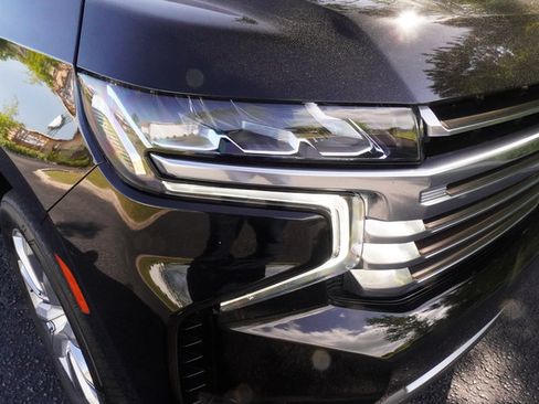 Used 2024 Chevrolet Tahoe High Country AWD/4WD image 37
