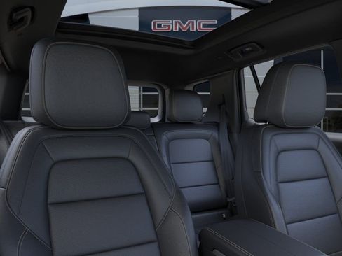New 2025 GMC Terrain Elevation w/ Elevation Premium Package AWD/4WD image 24