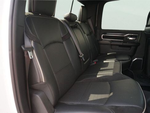 Used 2022 RAM 2500 Laramie AWD/4WD image 16