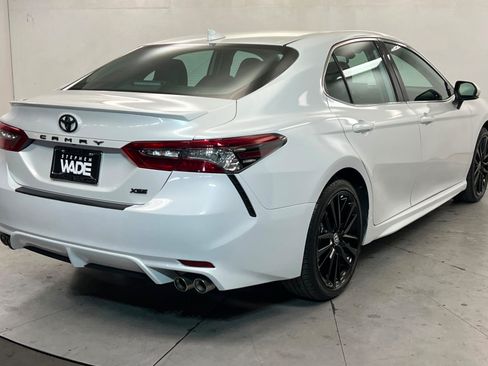 Used 2021 Toyota Camry XSE w/ Carpet Mat Package (TMS) FWD image 5