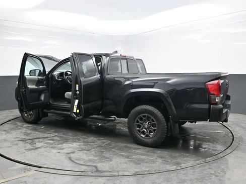 Used 2018 Toyota Tacoma SR5 image 47