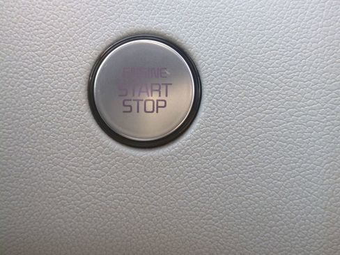 Used 2023 Kia Sorento SX image 31