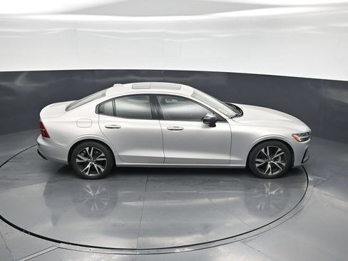 Used 2024 Volvo S60 B5 Core FWD image 37
