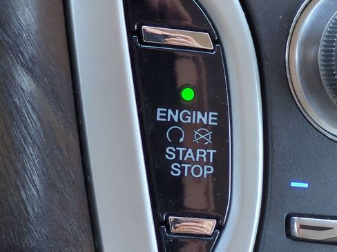 Used 2017 Lincoln MKX Reserve w/ Driver Assistance Package image 30