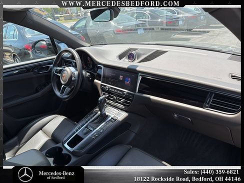 Used 2020 Porsche Macan AWD/4WD image 27