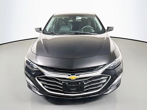 Used 2023 Chevrolet Malibu LT FWD image 2