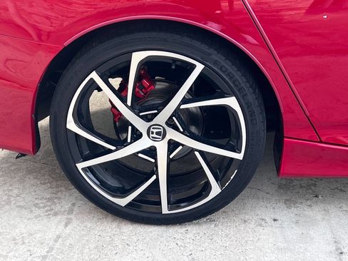 Used 2019 Honda Accord Sport image 10