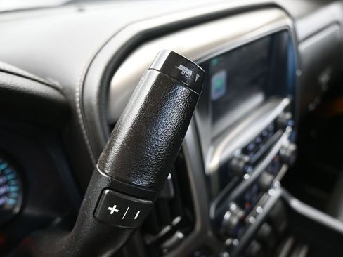 Used 2019 Chevrolet Silverado 2500 High Country image 29