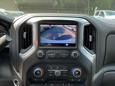 Used 2021 Chevrolet Silverado 1500 RST w/ Z71 Off-Road Package AWD/4WD image 19