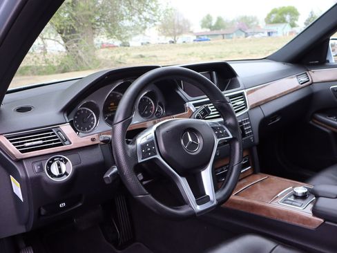 Used 2013 Mercedes-Benz E 350 4MATIC image 15
