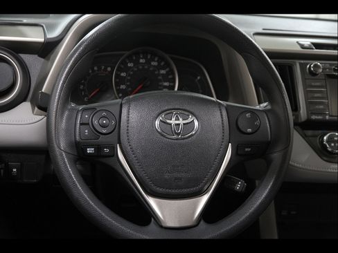 Used 2015 Toyota RAV4 XLE image 7