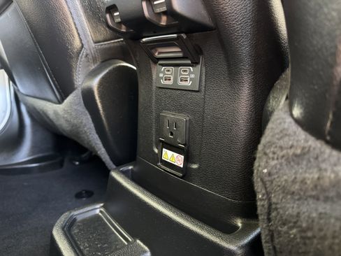 Used 2022 Jeep Wrangler Unlimited Sahara w/ Cold Weather Group image 28