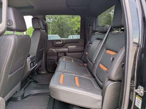 Used 2022 GMC Sierra 2500 AT4 AWD/4WD image 14
