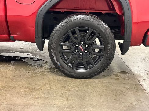 Used 2024 GMC Sierra 1500 Elevation image 12