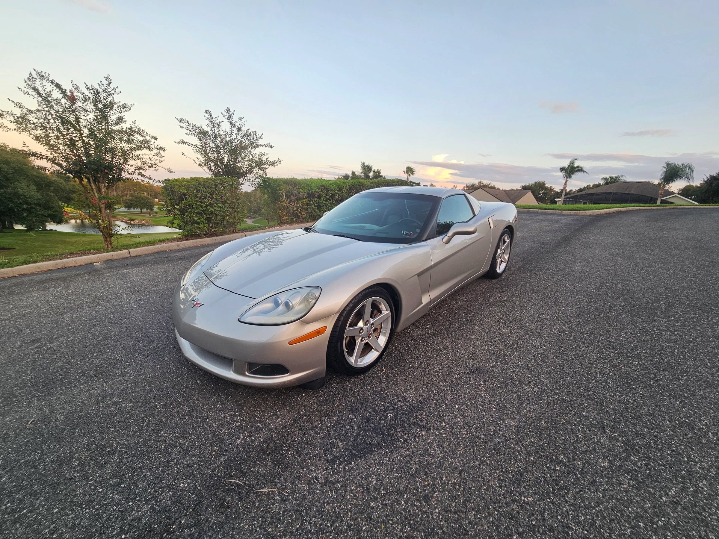 Used 2005 Chevrolet Corvette Coupe w/ Preferred Equipment Group RWD image 17