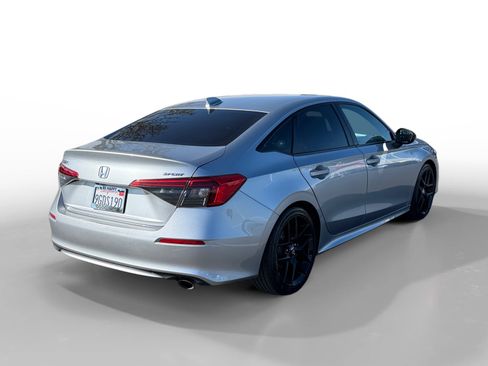 Used 2023 Honda Civic Sport image 5