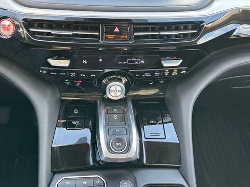 Used 2023 Acura MDX SH-AWD w/ Technology Package image 30
