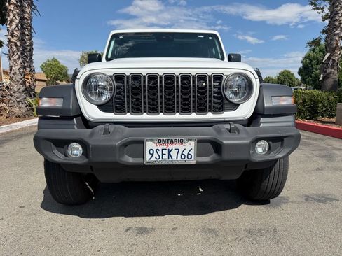 Used 2025 Jeep Wrangler Unlimited Sport AWD/4WD image 4