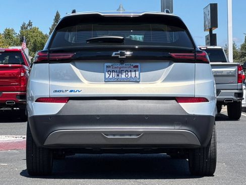 Used 2023 Chevrolet Bolt EUV LT w/ Driver Confidence Package FWD image 6
