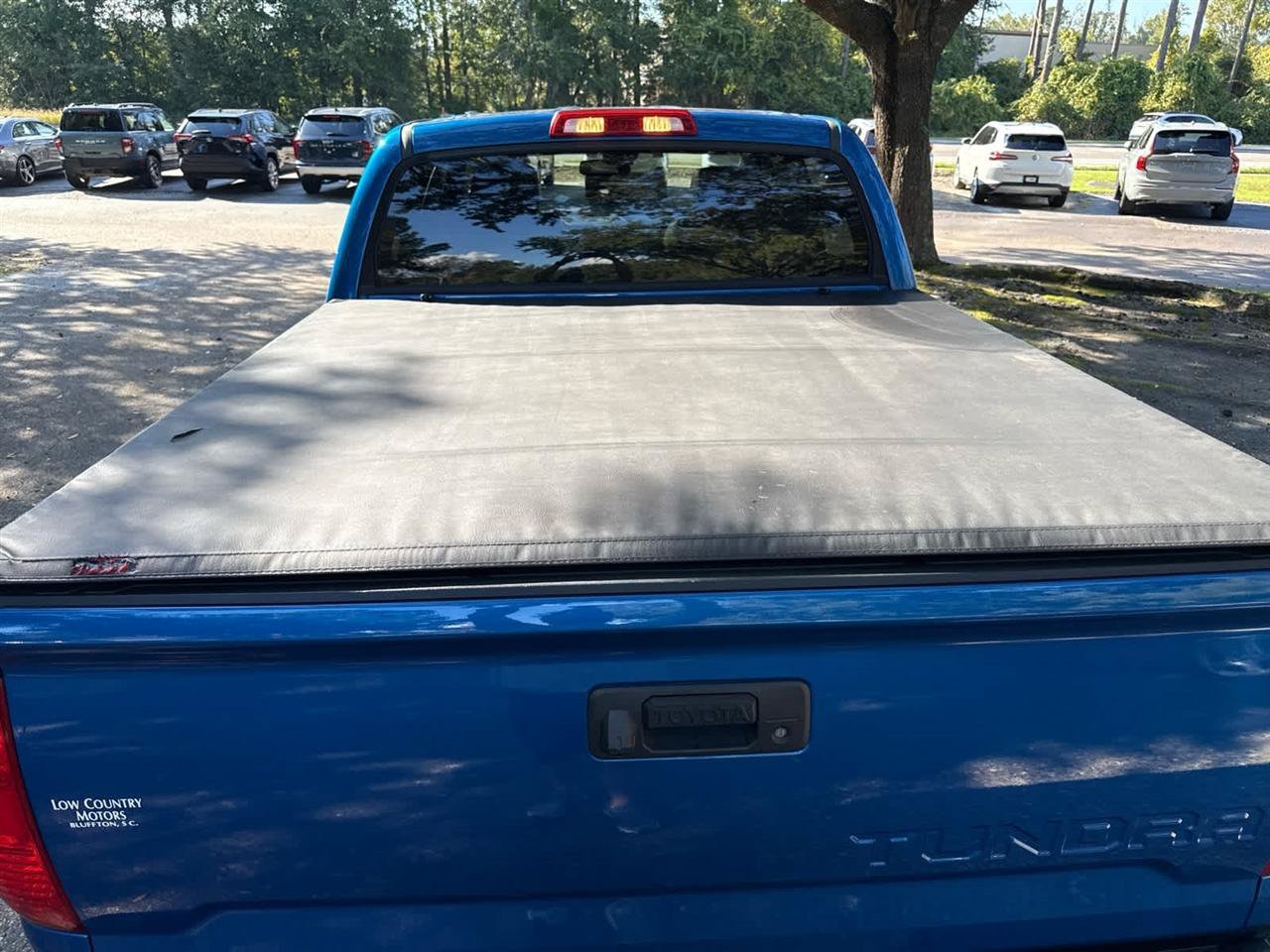 Used 2018 Toyota Tundra Limited w/ Limited Premium Package AWD/4WD image 12