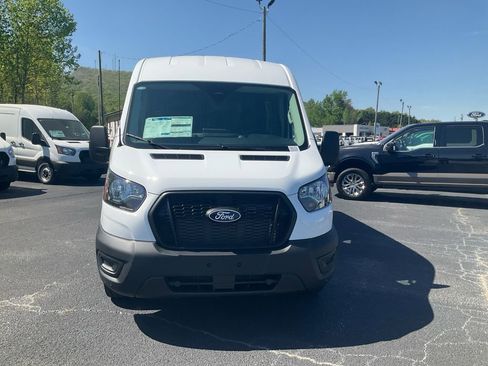 New 2026 Ford Transit 250 148 Medium Roof RWD image 2