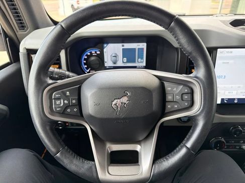 Used 2022 Ford Bronco Badlands AWD/4WD image 18